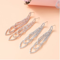 European and American daily women's earrings accessories, drilling drilling, Su earrings claw chain ear needle, cross -border supply, multi -match bride jewelry