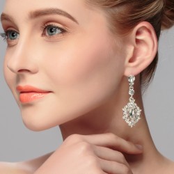 Luxury shining earrings Gorgeous diamond earrings Bridal wedding jewelry European and American fashion accessories manufacturers direct sales