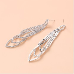 European and American daily women's earrings accessories, drilling drilling, Su earrings claw chain ear needle, cross -border supply, multi -match bride jewelry