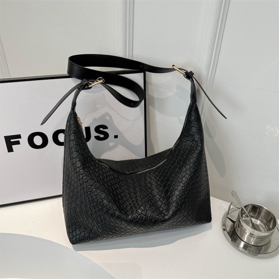 Retro fashion underarms Large -capacity bag female 2024 new summer commutation tote bag niche cross -shoulder bag