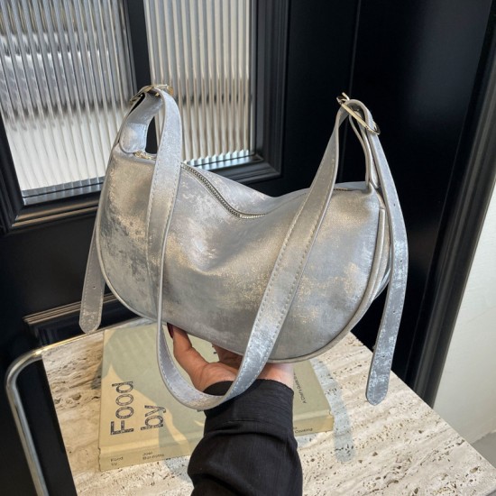 Large -capacity bag Female summer new crescent texture, shoulder bag simple solid color oblique cross -bag commute dumpling bag