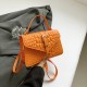 Advanced texture crocodile pattern bag female 2024 new solid color fashion hand lifts shoulder messenger small square bag foreign trade