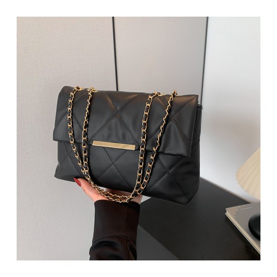 The new daily match with the shoulder bag women's large -capacity versatile and plane crossbag in summer simple casual handbags