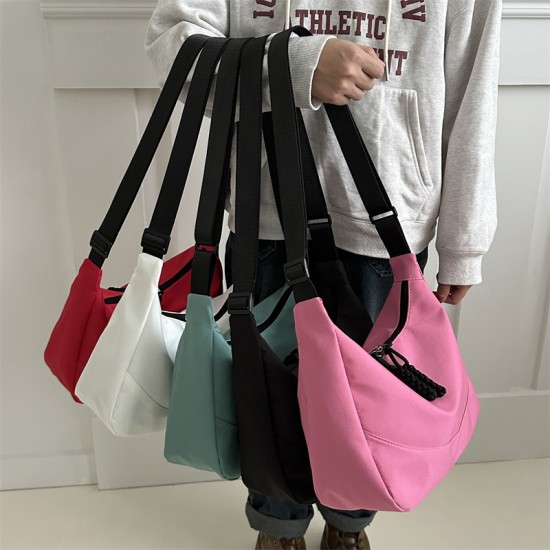 2024 new simple casual shoulder bag fashion versatile trendy nylon cloth bag ins Large capacity crossbody bag