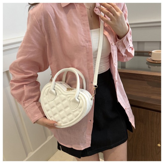 Fashion trend love rhombus women's bag 2024 new fashion and leisure minimalist commuting shoulder mesengers handbag