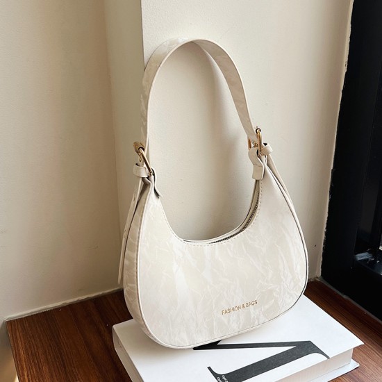 New temperament Simple ladies shoulder bag summer fashion versatile diagonal bag niche design crescent bag