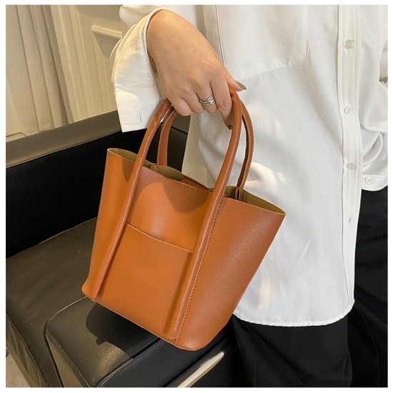 2024 new handbag bag small bag women's high -level sense in summer uses fashionable wild handbags large -capacity women's bags