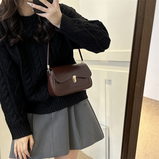 2024 new high -level sense niche underarms bag female wild retro fashion small square bag Korean trend shoulder bag