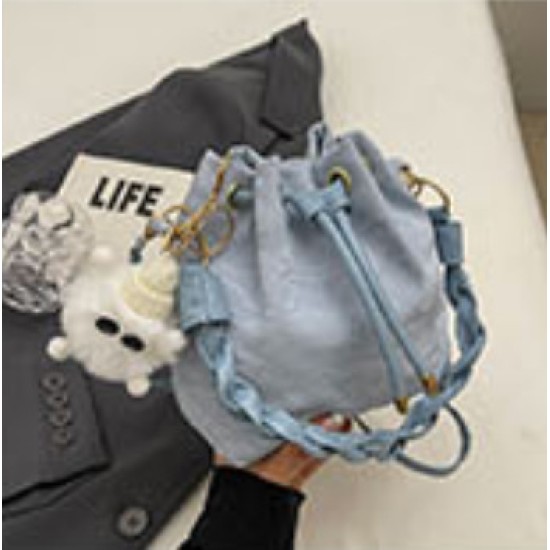 2024 new fashion personalized shoulder bag aesthetic large capacity casual barrel bag incense wind wind chain oblique crossbag