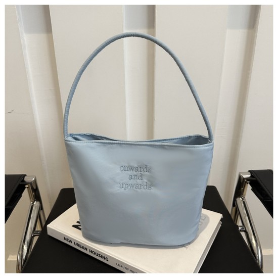 Simple capacity Summer Summer Gas 2024 Pure Color Spring Popular New Simple Cross -Shoulder Women's Bag