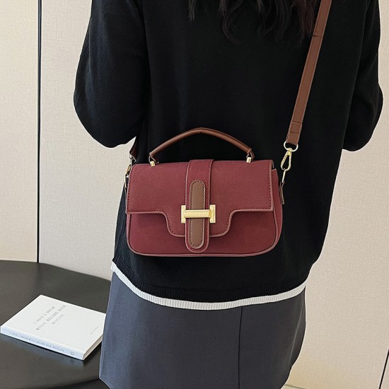 Fashion texture frosted leisure bag female 2024 simple popular foreign qi hand -lifting shoulder armpits under -bodied small square bag