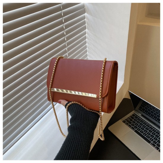 The new foreign trade Korean version of the small square bag fashion women's bag casual chain shoulder bag simple texture pure color oblique crossbag