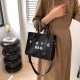 New fashionable shoulder oblique leisure, fresh, simple nylon handbag, handbaged hand -carried large -capacity tote bag