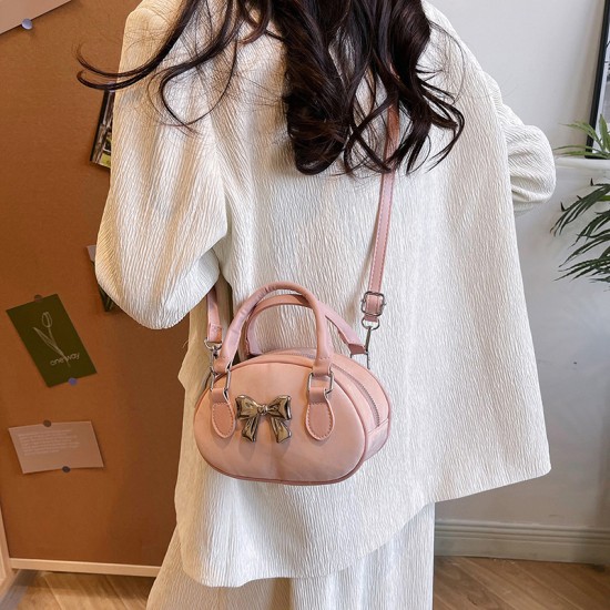 2024 new high -end sense spring and summer wild -shoulder messenger bag, butterfly knot handbag texture exquisite square bag