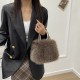 2024 autumn and winter new Korean plush bag high -value messenger bag large capacity, simple versatile qi hair bag