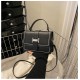 2024 new high -quality handbags, simple retro and exquisite small square bag women's fashion versatile shoulder mesengers