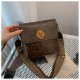 Fashion, simple niche oblique cross -bag wide shoulder strap, small square bag, retro suede suede shoulder mesengers, tincture bag