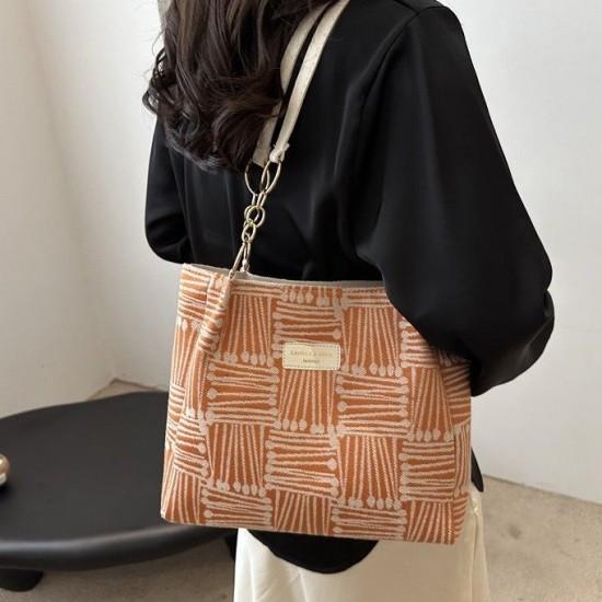 Large -capacity canvas bag Ms. 2024 new leisure commuting tote bag lazy style wild shoulder mesengers bag