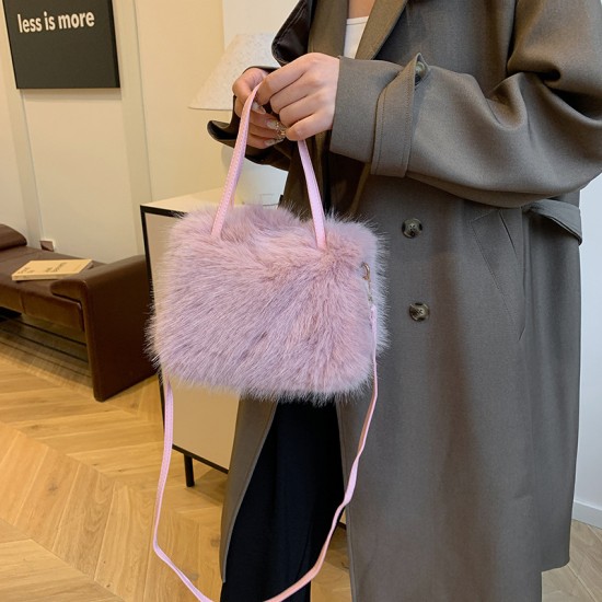 2024 autumn and winter new fluffy handbags, fashionable texture, Mao Mao Xiaobu niche ladies messenger bag