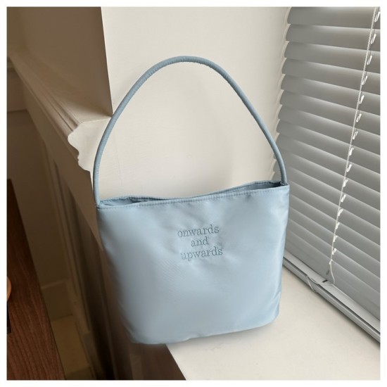 Simple capacity Summer Summer Gas 2024 Pure Color Spring Popular New Simple Cross -Shoulder Women's Bag