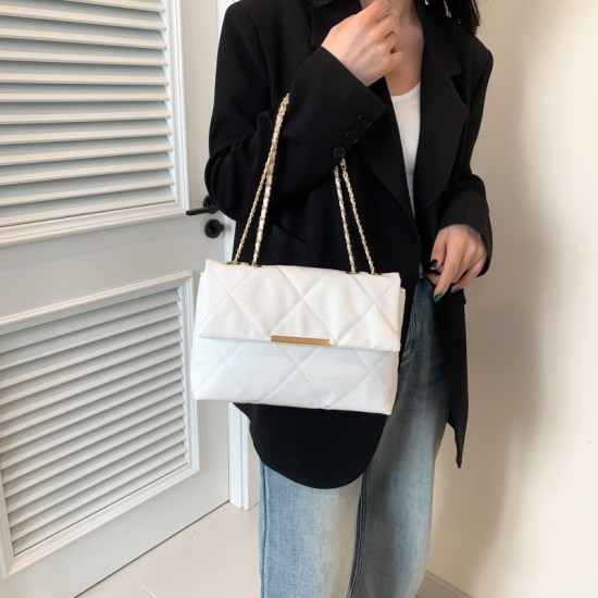 The new daily match with the shoulder bag women's large -capacity versatile and plane crossbag in summer simple casual handbags