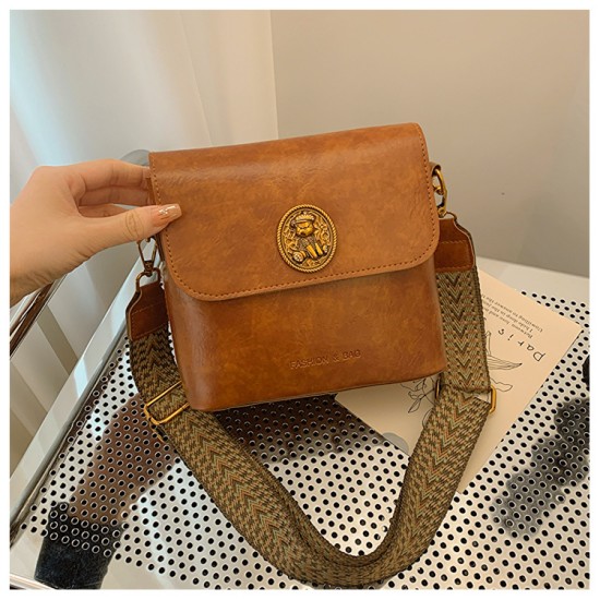 Fashion, simple niche oblique cross -bag wide shoulder strap, small square bag, retro suede suede shoulder mesengers, tincture bag