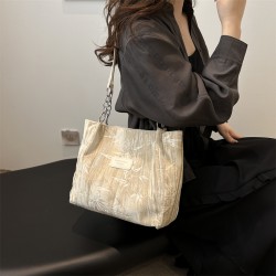 The new solid color trend, the diligent shoulder bag, the foreign gas large capacity bag female 2024 summer personality casual tote bag