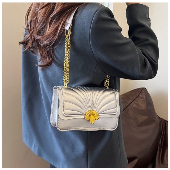 Fashion fan -shaped lock embroidery line small square bag 2024 new niche design women's bag casual shoulder messenger women's bag