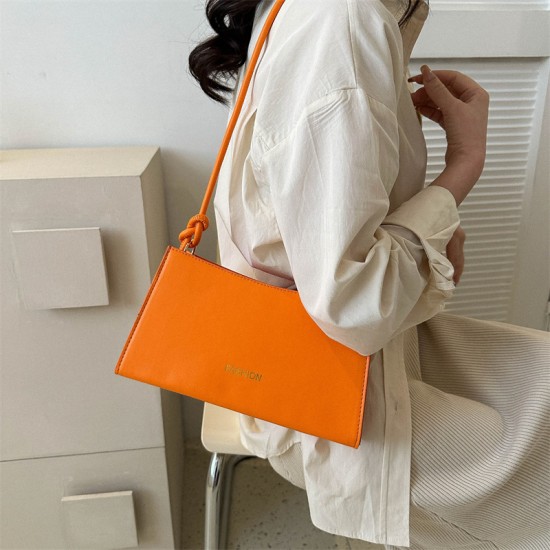 Cross -border solid color versatile small square bag female new fashion high -level sensor choppy shoulder bag trendy foreign gas oblique crossbag tide