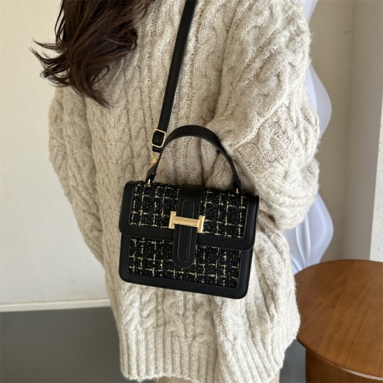 2024 fashion bags casual wild square bag shoulder bag checkered handbags with simple solid color underarm bag