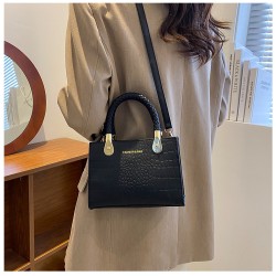 Texture bag female 2024 new fashion versatile INS shoulder bag stone pattern simple foreign qi cross -border handbag