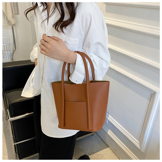 2024 new versatile bag bag large -capacity tide women's bag simple fashion niche design texture handbag female