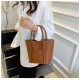 2024 new versatile bag bag large -capacity tide women's bag simple fashion niche design texture handbag female