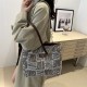 Large -capacity canvas bag Ms. 2024 new leisure commuting tote bag lazy style wild shoulder mesengers bag