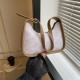 Temperament Simple Crossbody Bag this year is popular Korean version of wild armpit bags to fight color spring and summer fashionable shoulder hand -handed women's bag