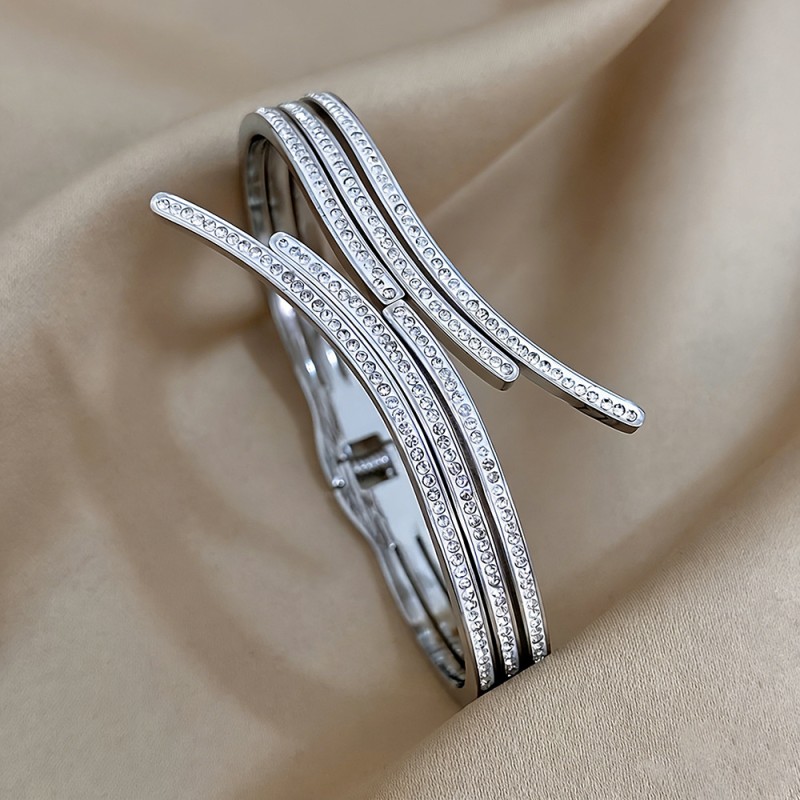 Elegant Irregular Bangle In 304 Stainless Steel With Gold Electroplated Inlay, Unisex Design