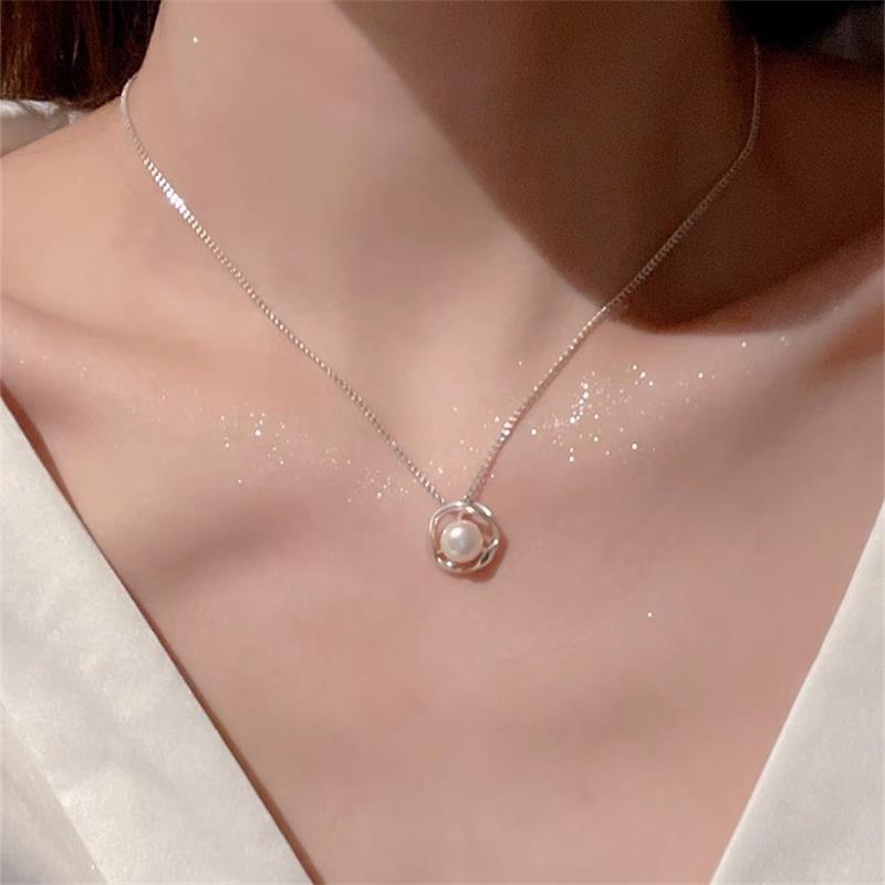 Geometric Pearl Necklace for Women, Circle Pendant, Ins Light Luxury Niche High-End Clavicle Chain