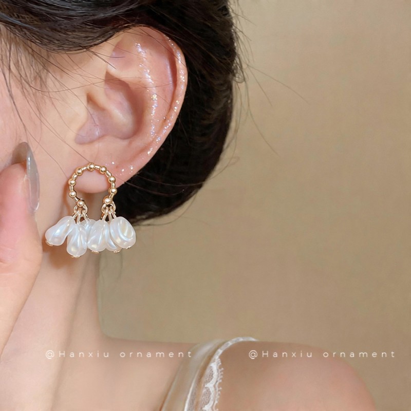 Silver needle studded diamond flower cluster bow earrings French style simple style earrings light luxury high-end earrings set for women