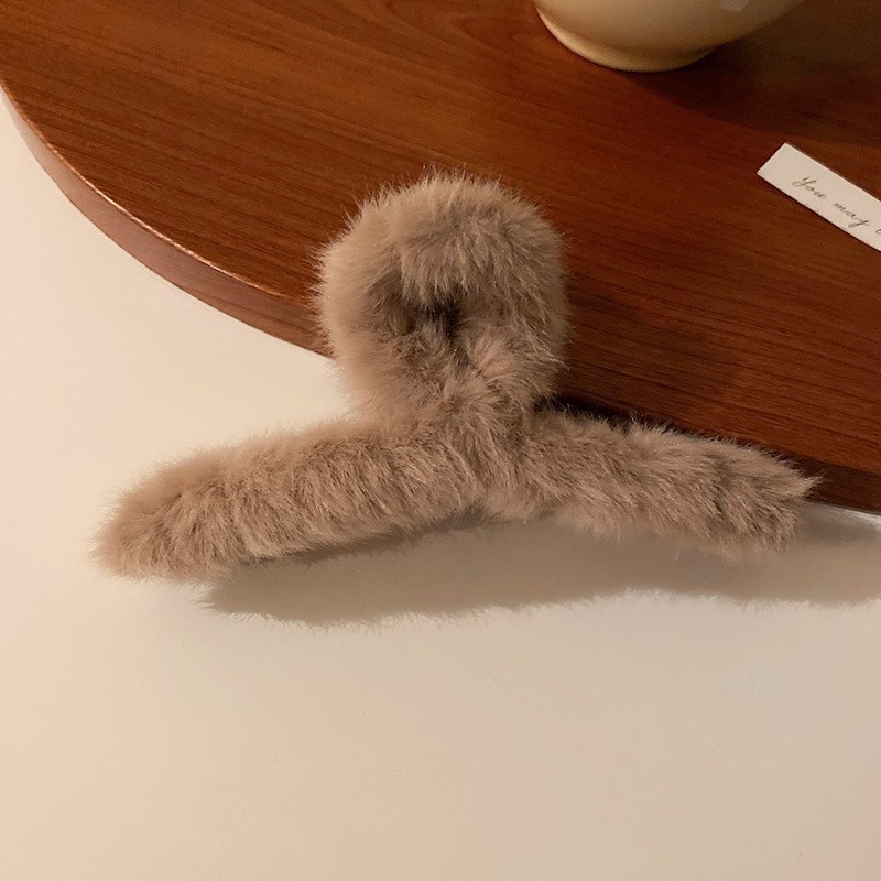 Low Price Clearance Hairpin South Korea Simple Commuter All-match Grab Clip Niche High-end Head Shark Clip Hair Accessories for Women