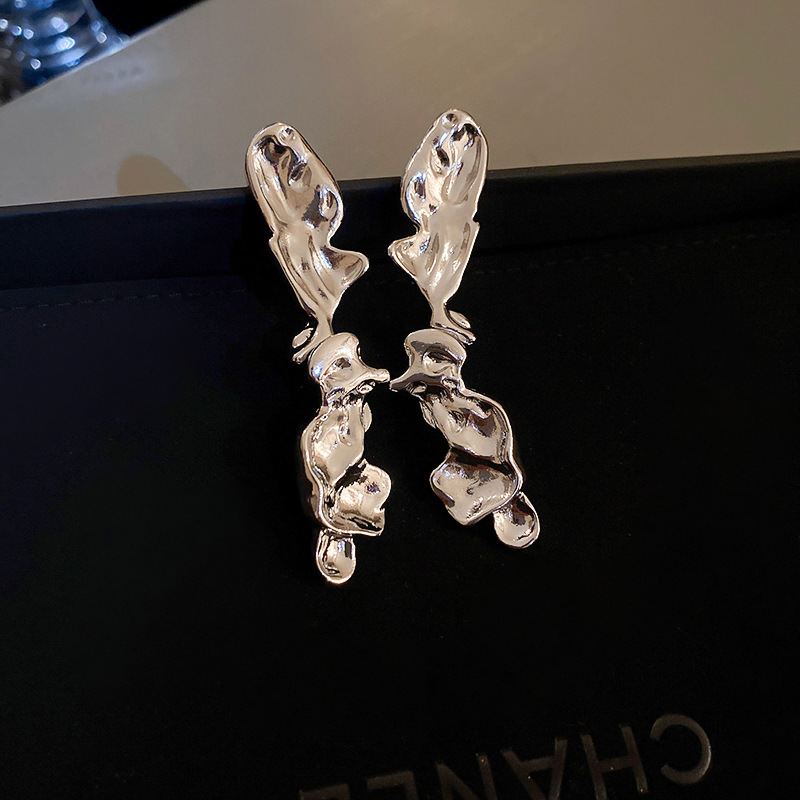 Luxury Silver Earrings - Beads and Hearts Collection