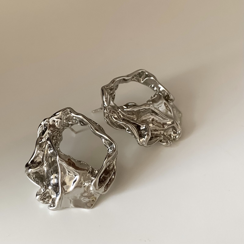 Luxury Silver Earrings - Beads and Hearts Collection