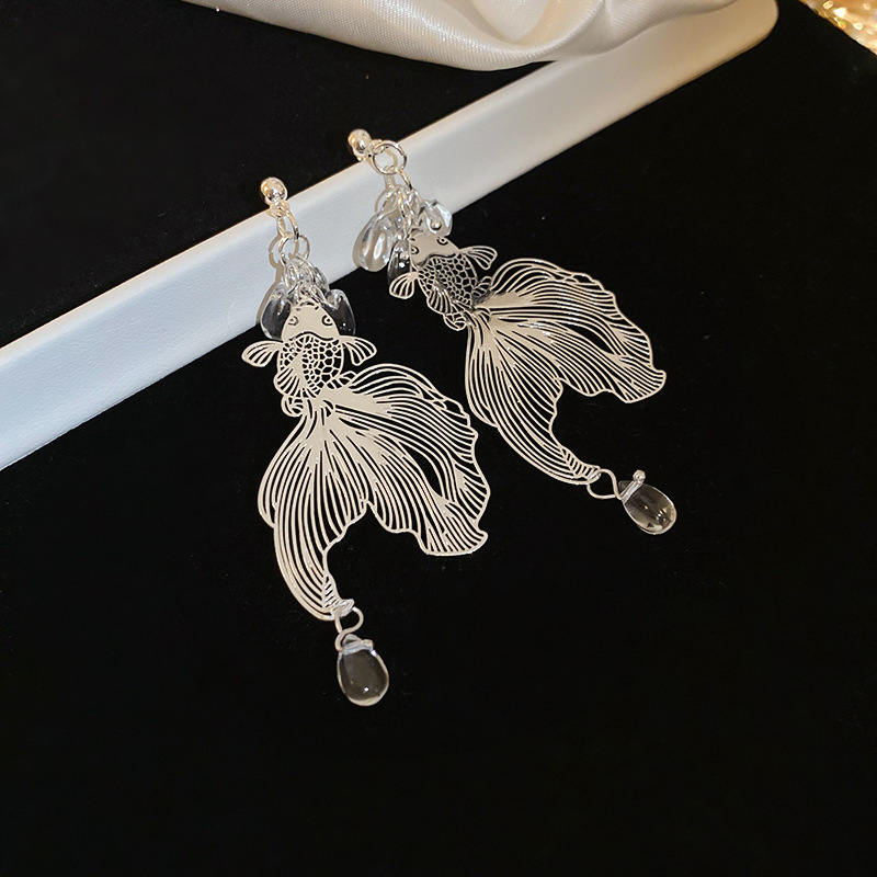 Luxury Silver Earrings - Beads and Hearts Collection