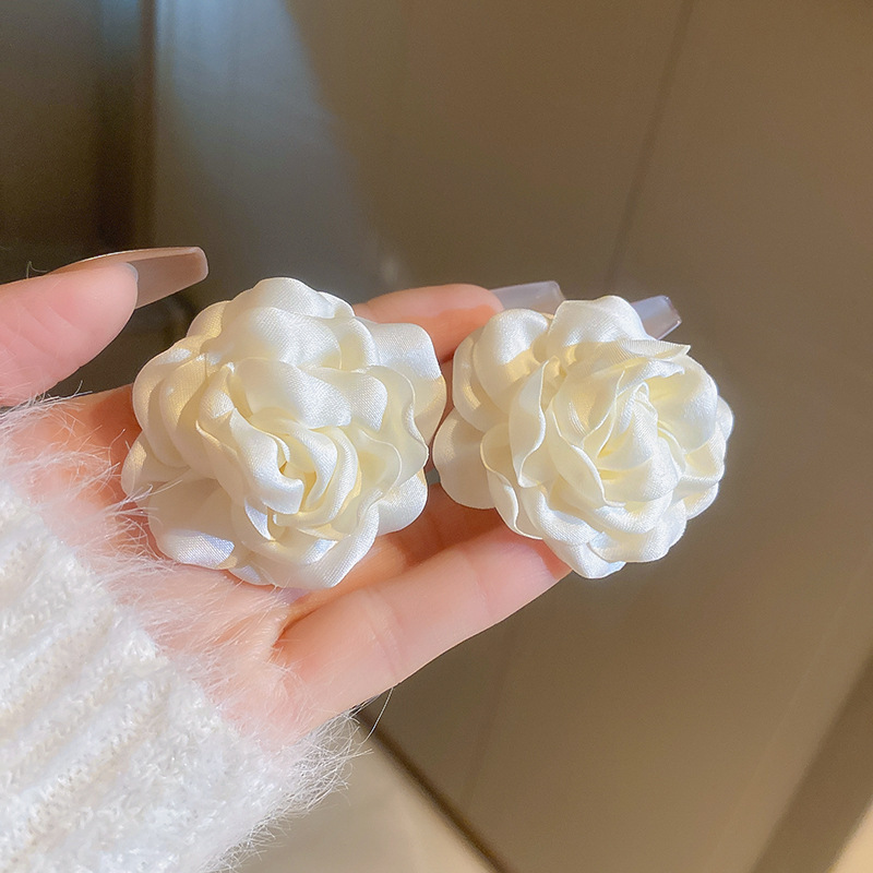 Luxury Rose Silver Earrings - Hearts, Flowers, and Pearls Collection