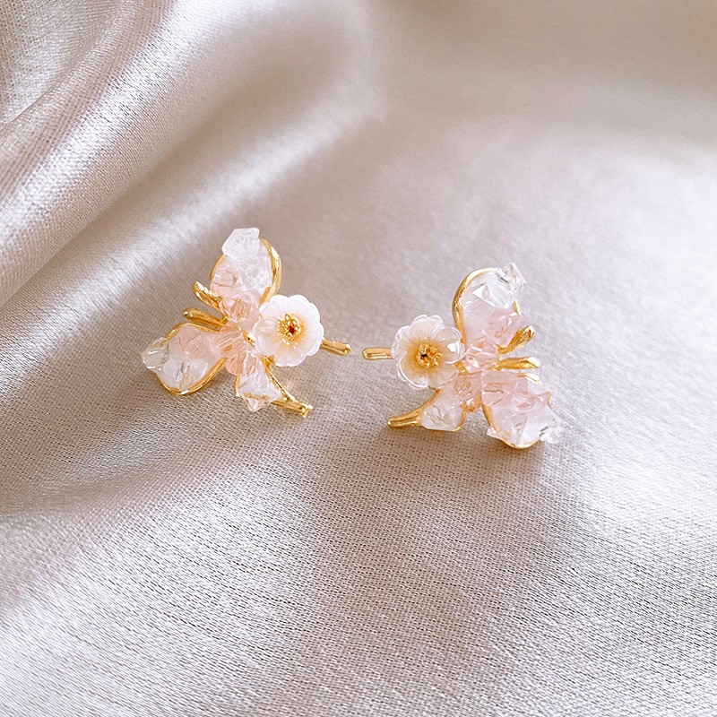 Luxury Rose Silver Earrings - Hearts, Flowers, and Pearls Collection