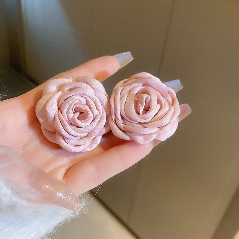 Luxury Rose Silver Earrings - Hearts, Flowers, and Pearls Collection