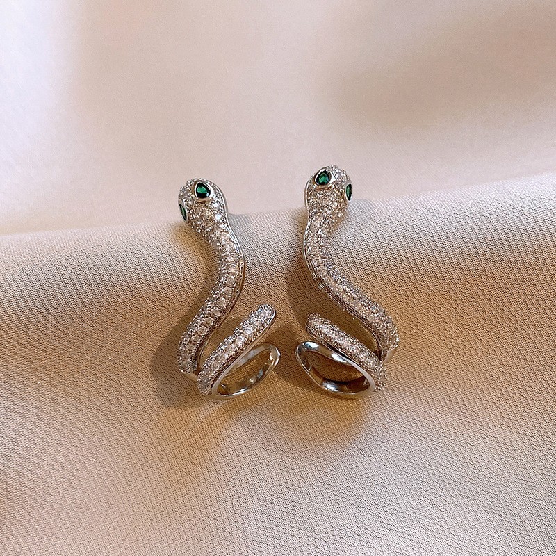 European and American Cross-border Green Zircon Flower Geometric Earrings Elegant All-match Earrings Light Luxury High-end Earrings Design Sense