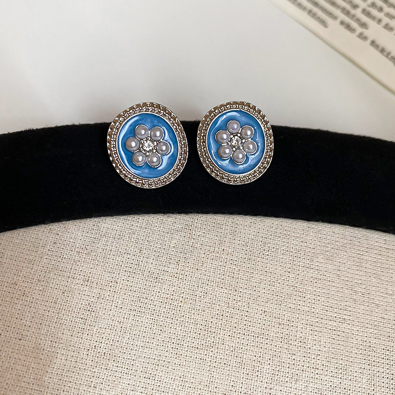 Silver Needle Fresh Blue Resin Diamond-Studded Round Earrings, Light Luxury High-End Earrings, Niche Forest-Style Temperament Ear Accessories