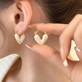 Silver needle flower love tassel earrings simple fashion Joker earrings small fresh light luxury high sense earrings wholesale