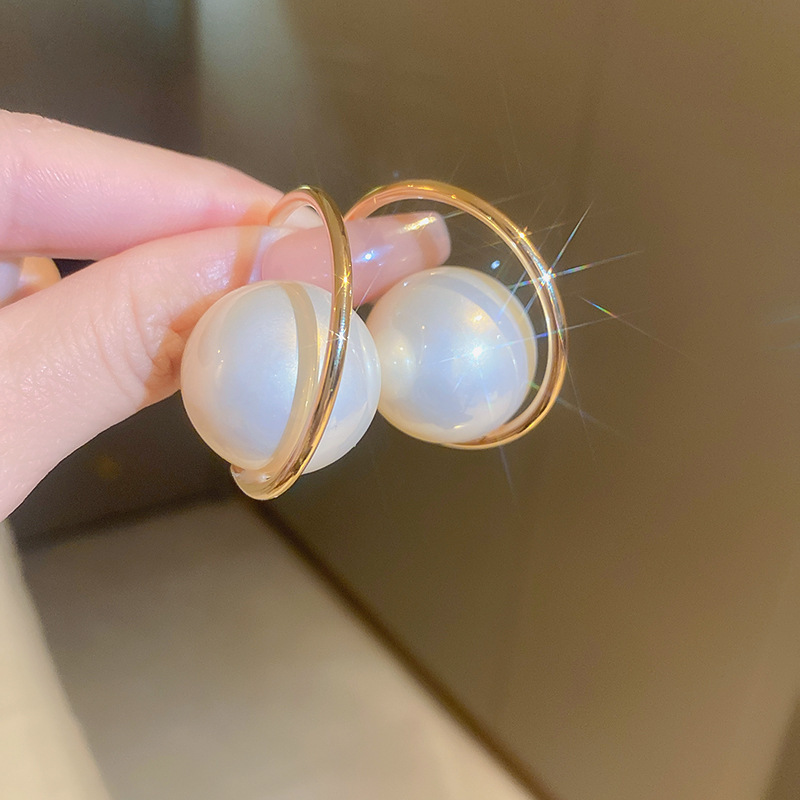 Silver needle flower love tassel earrings simple fashion Joker earrings small fresh light luxury high sense earrings wholesale