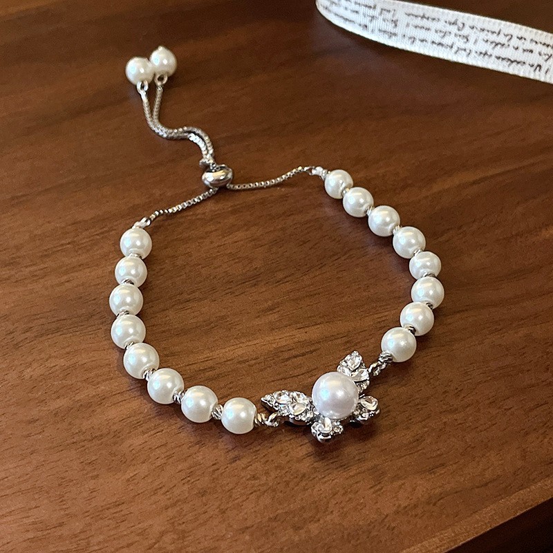 French Retro Baroque Crystal Pearl Bracelet, Light Luxury and High-End Bracelet, White, Fashionable and Versatile Hand Jewelry